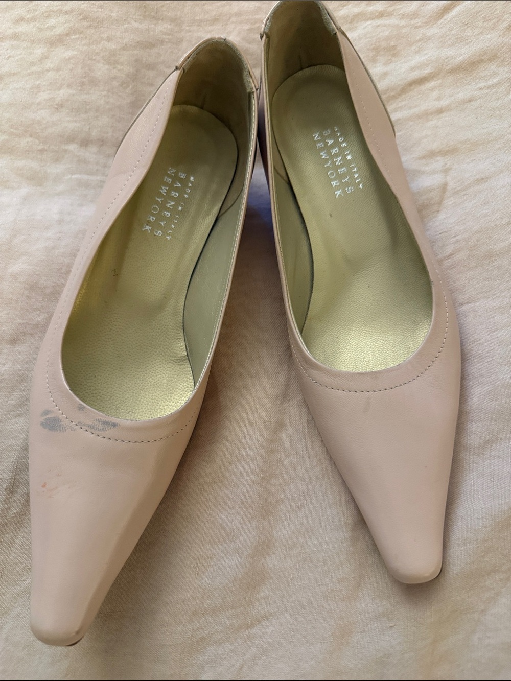 Barney’s New York Light Pink Pointed-Toe Leather kitten heels size 36.5 (6-6.5)